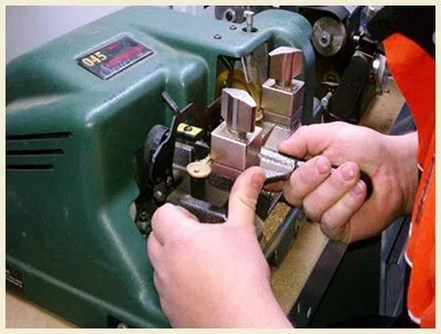 Glenview IL Locksmith Store Glenview, IL 847-665-3590 - 18-key-making